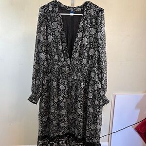 Old Navy Black and White Floral Dress XXL